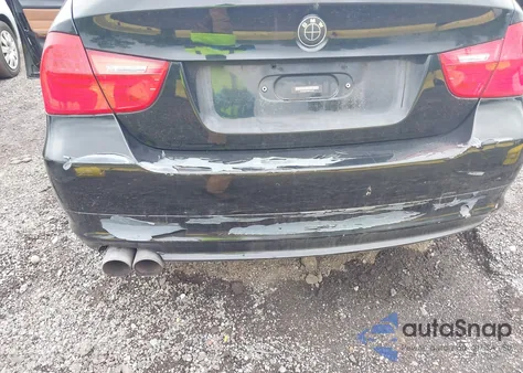 2011 BMW 328I xDrive z USA, uszkodzony, nr VIN WBAPK5C54BF121544